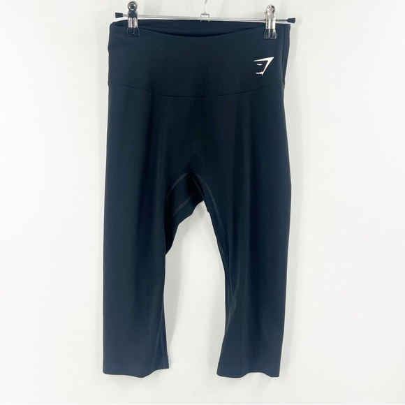 ✅ GYMSHARK CAPRI HIGH WAIST BLACK LEGGINGS SIZE MEDIUM YOGA, WORKOUT, RUNNING - Picture 1 of 5